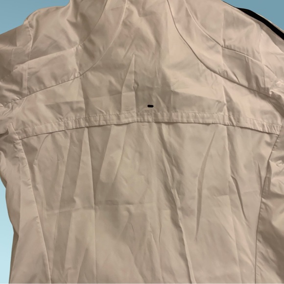 Brand New w tags! 🔥 ADIDAS MARATHON 3-STRIPES RUNNING JACKET - Picture 6 of 9